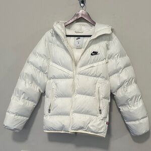 Nike White Storm-fit Puffer Jacket